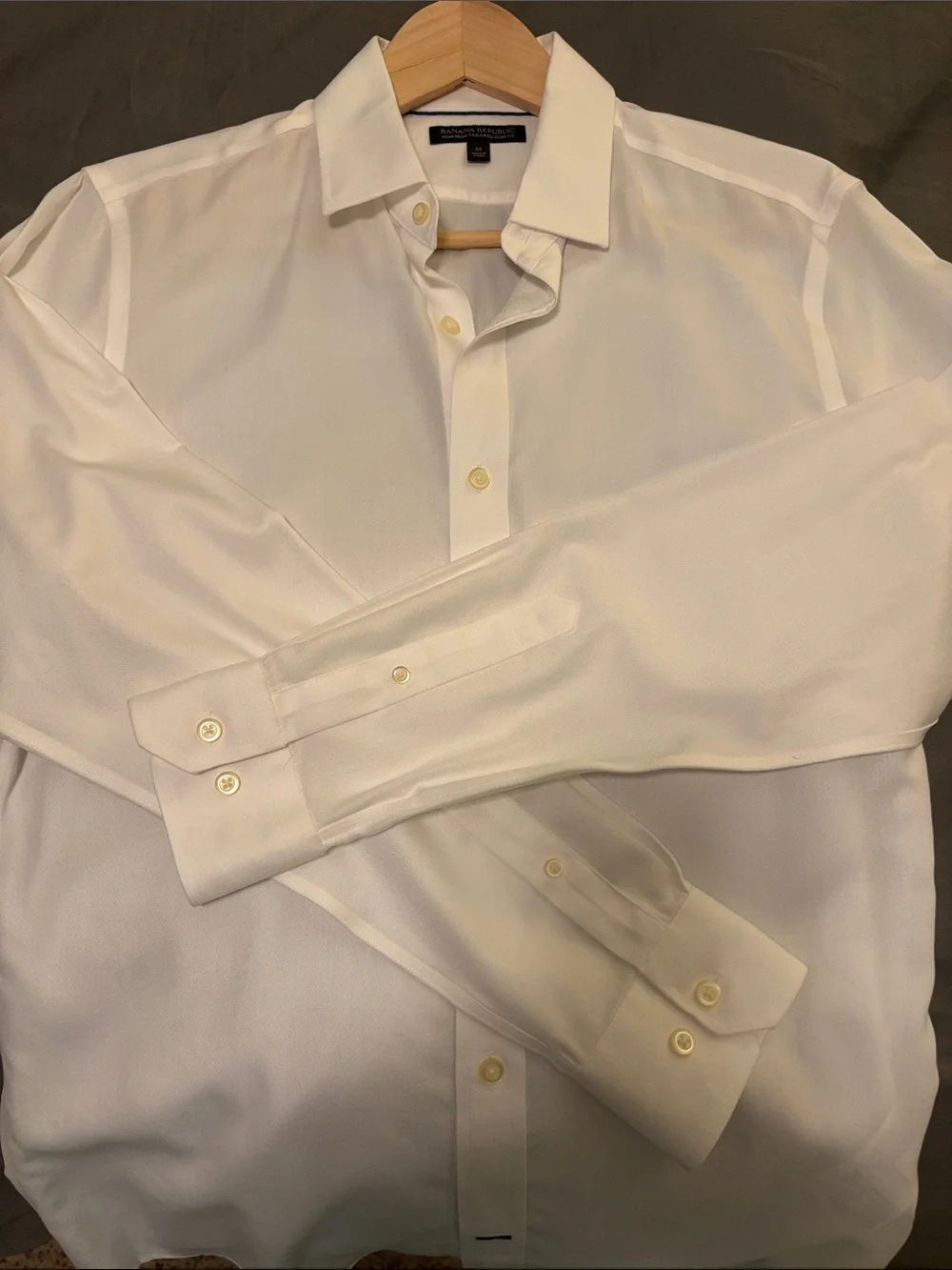 Banana Republic Cream-White Long Sleeve Dress Shirt
